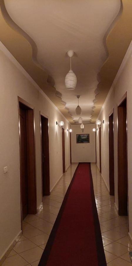 Hotel Vila Toska Piskupat Экстерьер фото