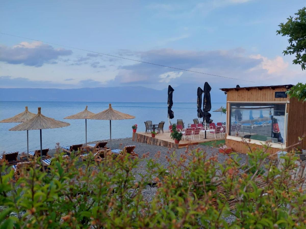 Hotel Vila Toska Piskupat Экстерьер фото