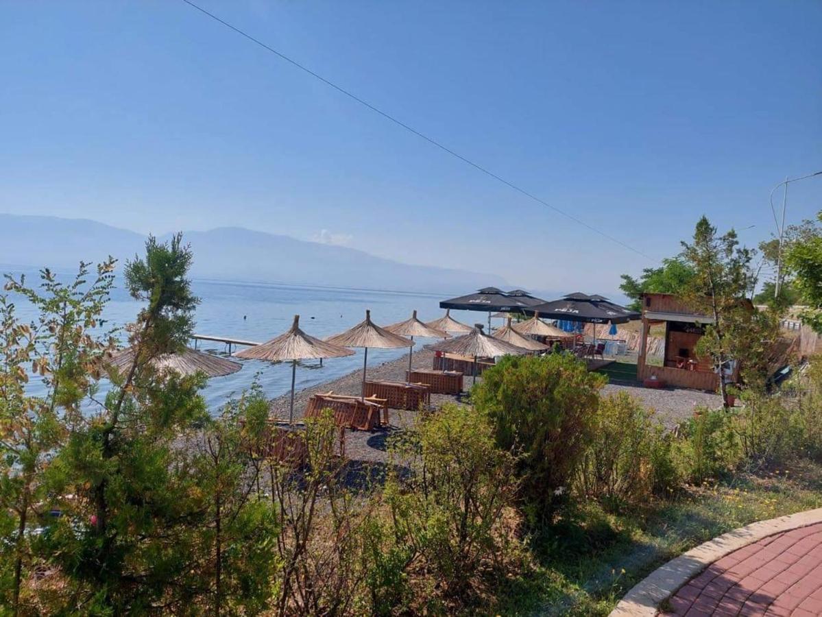 Hotel Vila Toska Piskupat Экстерьер фото