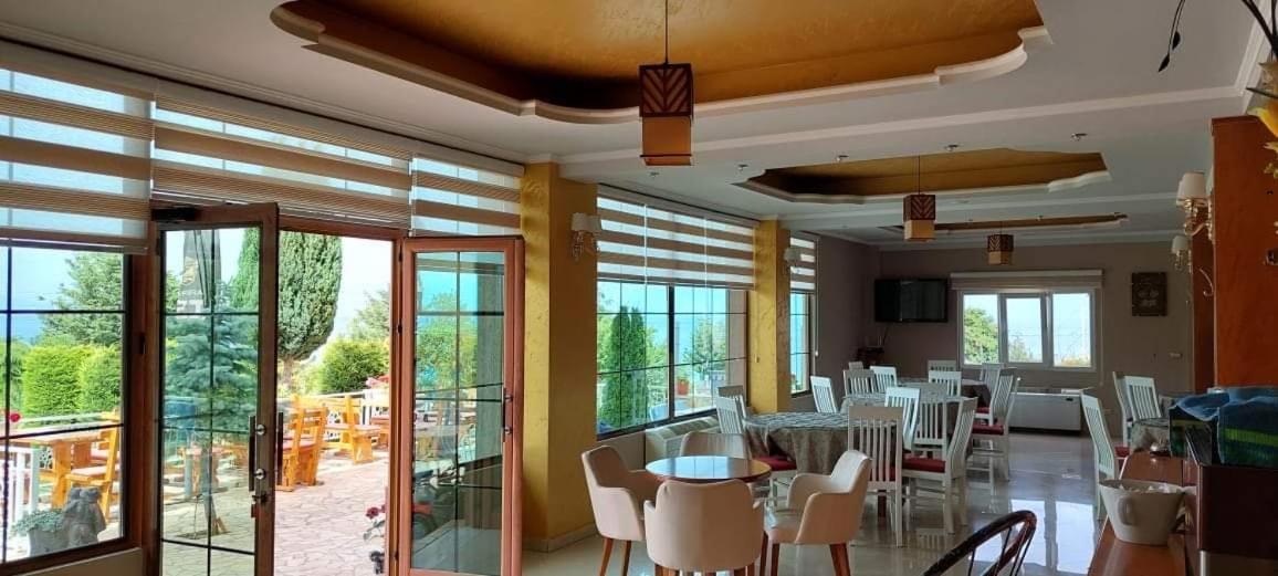 Hotel Vila Toska Piskupat Экстерьер фото