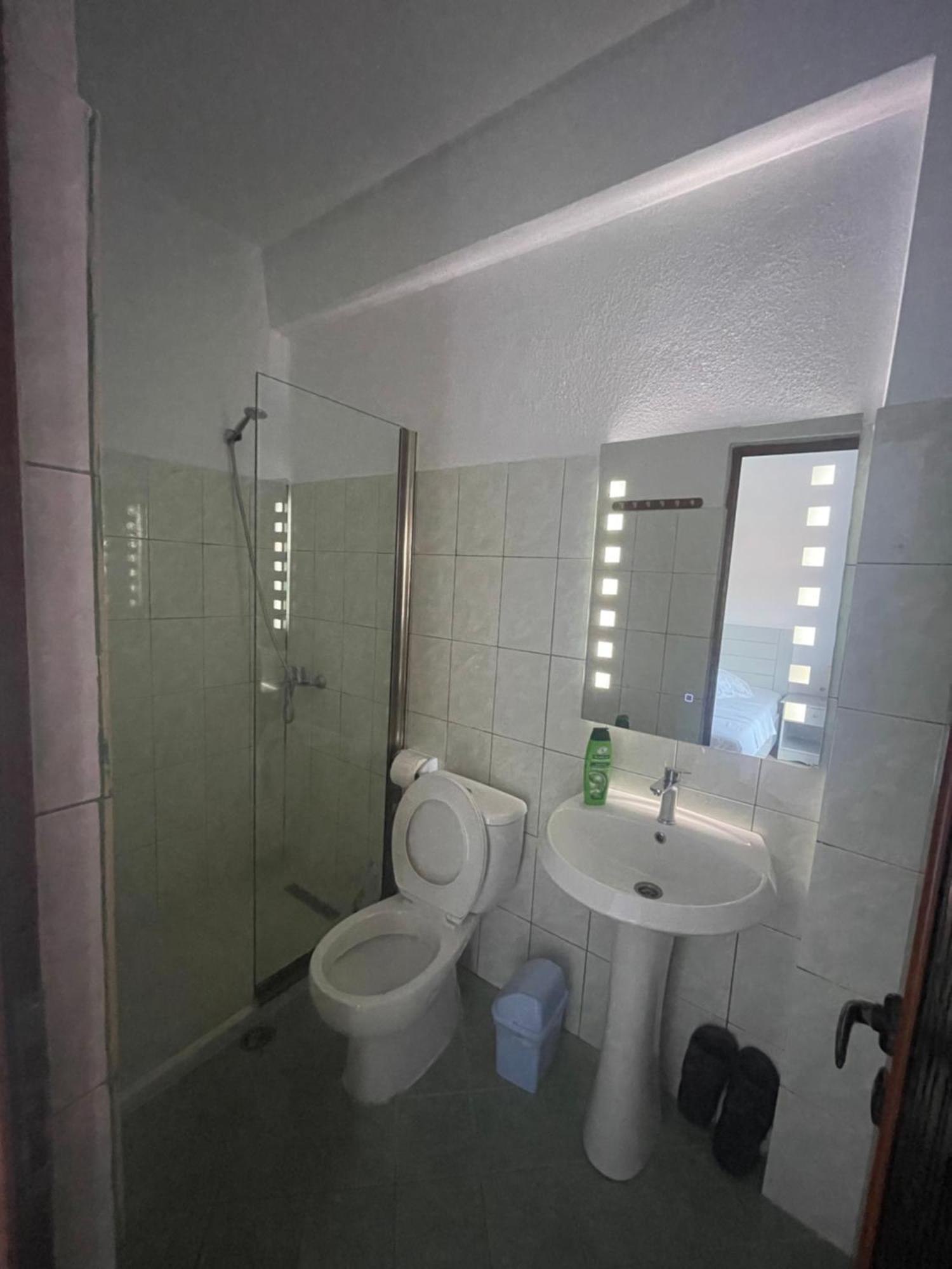 Hotel Vila Toska Piskupat Экстерьер фото